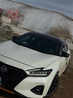 نيسان ماكسيما